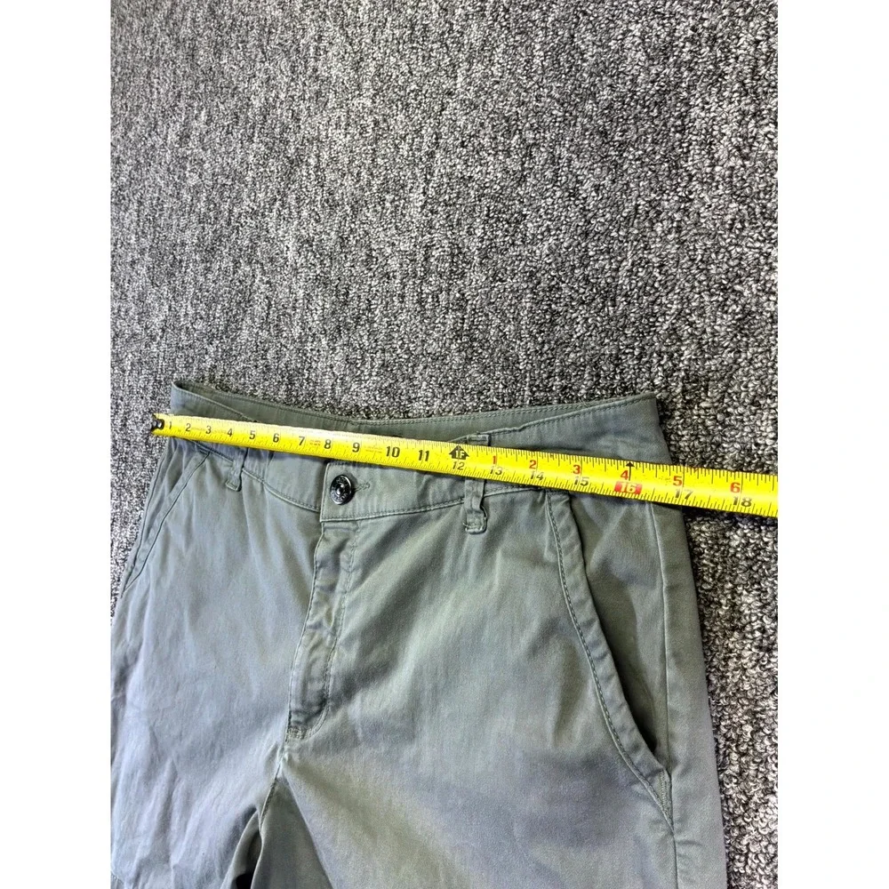 Gloria Vanderbilt Missy Senora Shorts Womens 10 Sage Green Stretch Beach Classic